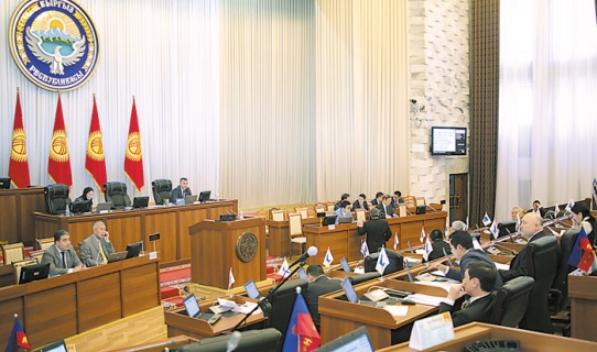 Киргизия уходит от украинского сценария